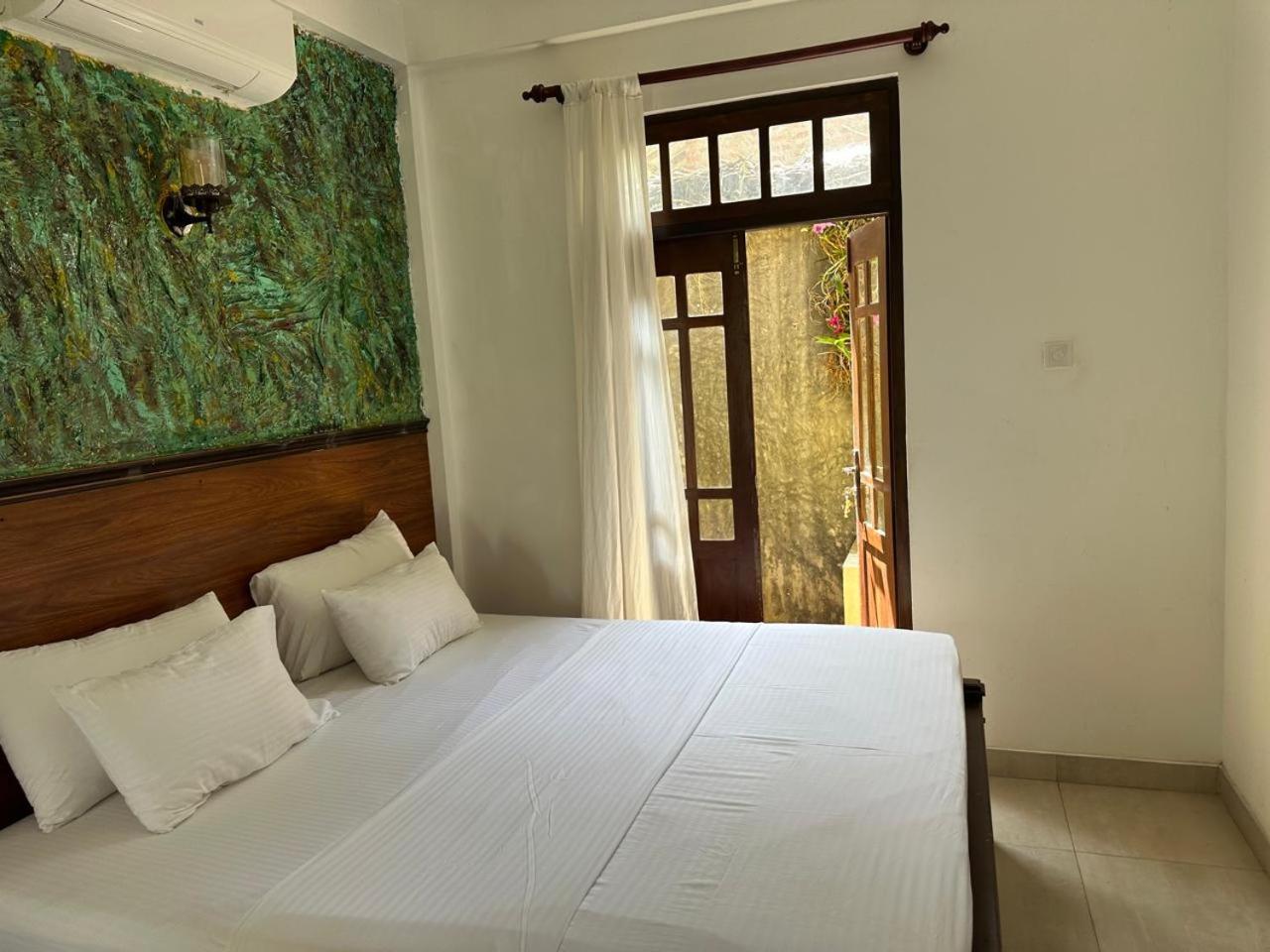 Amour At Turtle Beach Tangalle Exterior photo